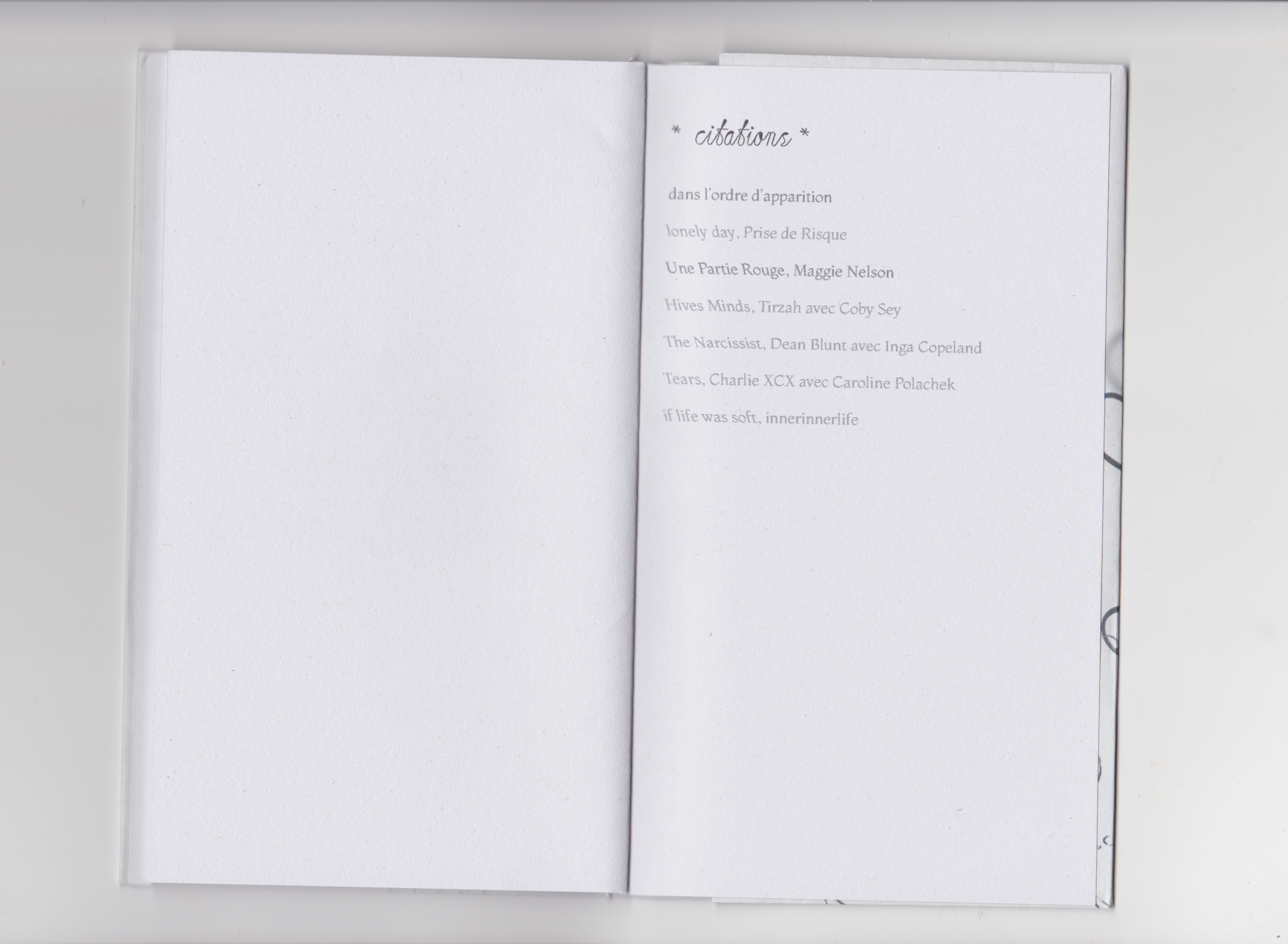 scan d'edition_ grise_ photographies et texte_ Juliette Morisse