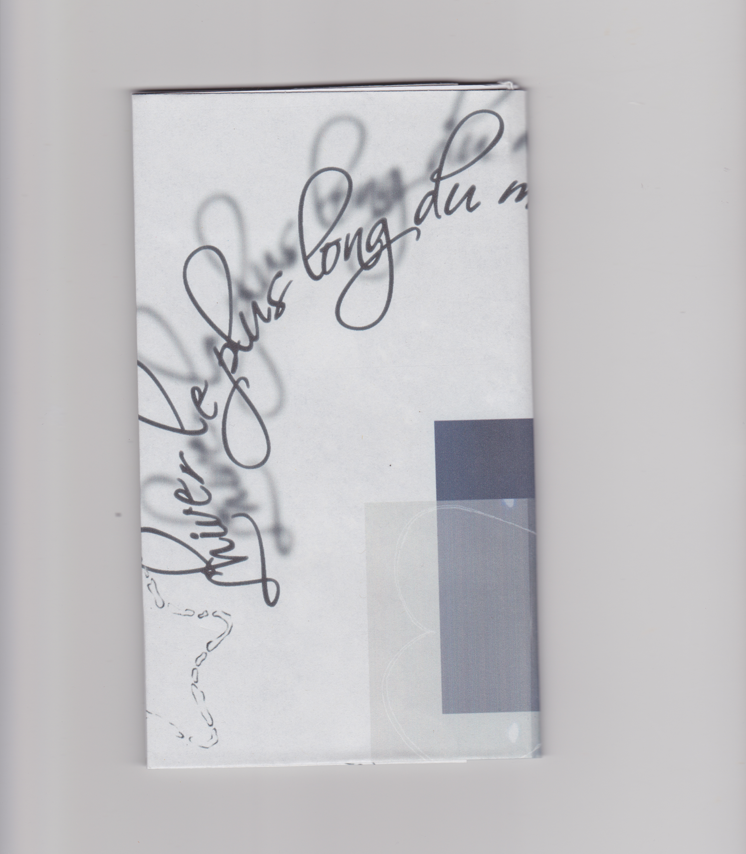 scan d'edition_ grise_ photographies et texte_ Juliette Morisse